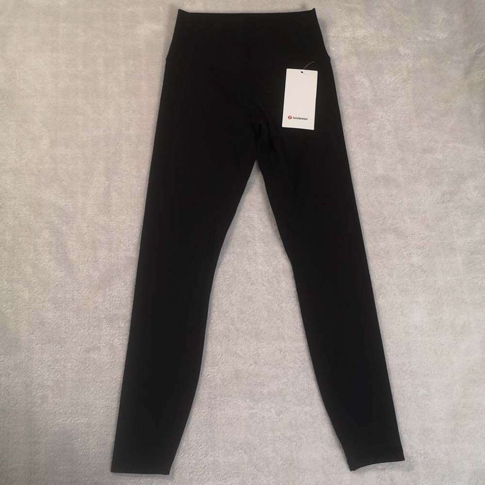 Lululemon yoga pant size 6